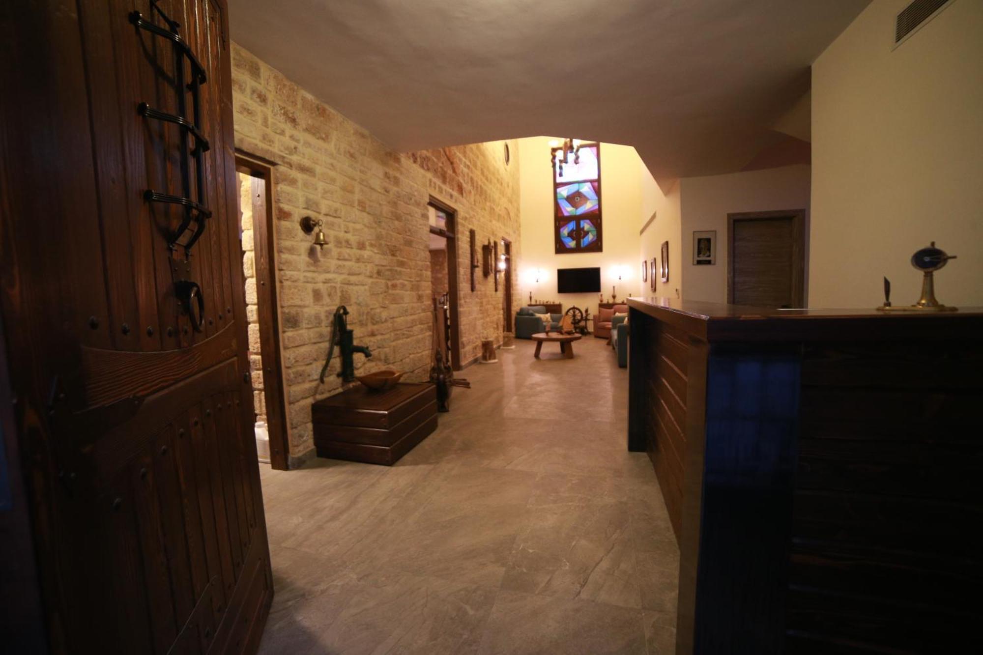 Asamina Boutique Hotel Tyre Exterior photo