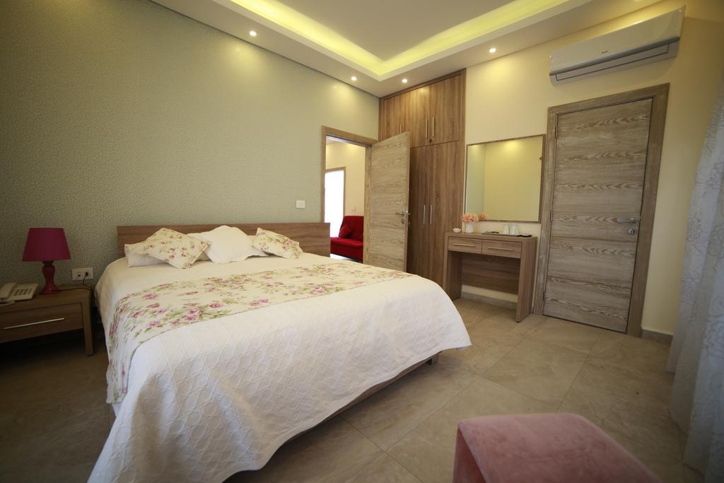 Asamina Boutique Hotel Tyre Exterior photo