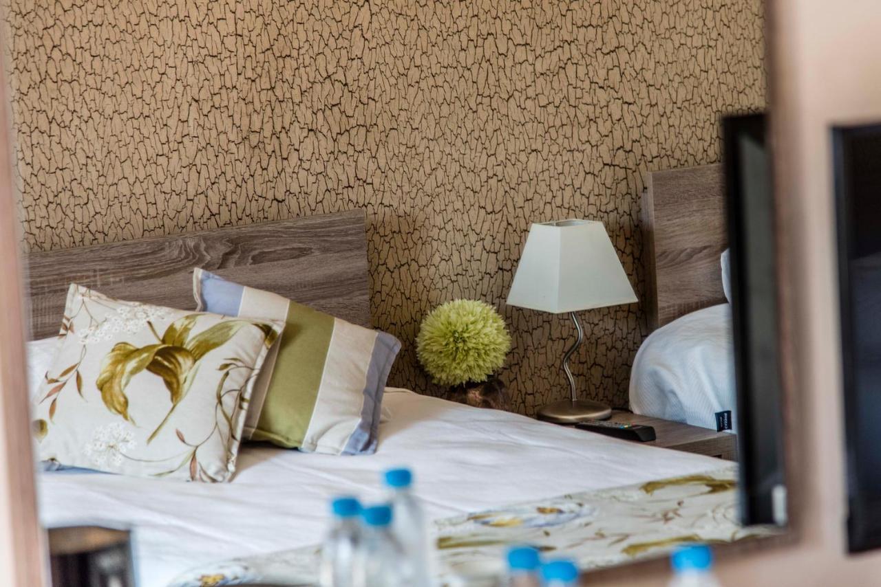 Asamina Boutique Hotel Tyre Exterior photo