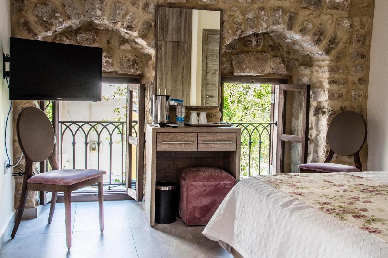 Asamina Boutique Hotel Tyre Exterior photo