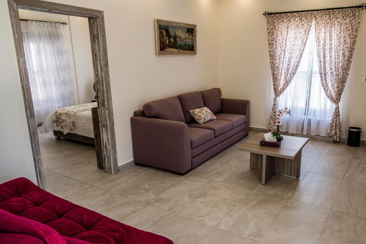 Asamina Boutique Hotel Tyre Exterior photo